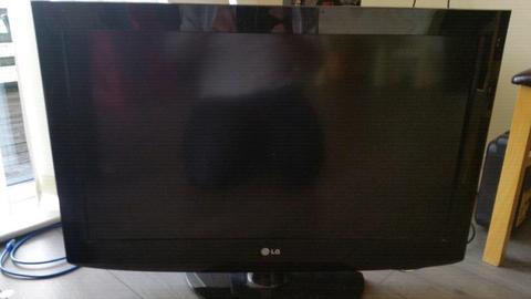 32 inch HD LG Lcd Tv