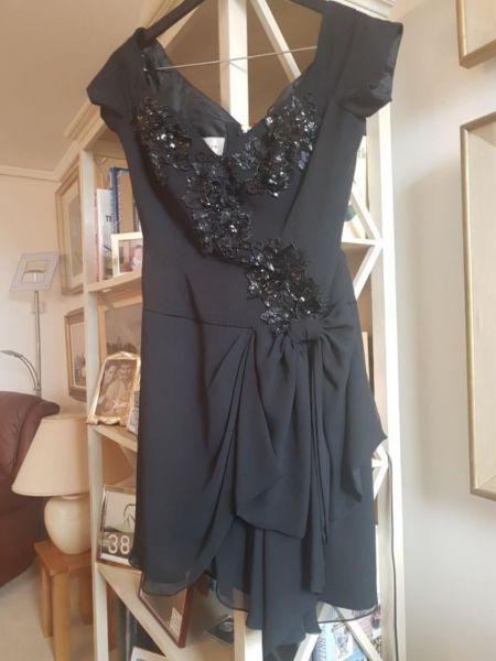 Black evening dress with chiffon and sequiens