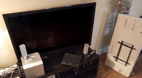 LG Plasma TV 42'', wall mount (37'' to 63''), DELL Sound System, ALBA DVD player