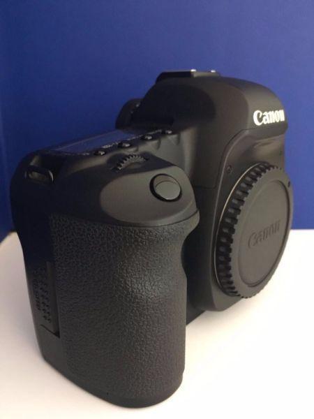 Canon EOS 5D Mark II Full Frame Camera PLUS EXTRAS