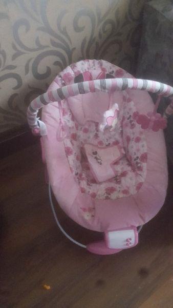 Minnie mouse baby rocker