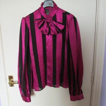 St Michael 100% polyester cerise pink & black 80s/90s style bow neck blouse Size 16UK/12US/44EU