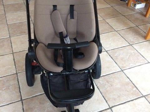 Quinny Moode Buggy and Pram for sale. Good condition