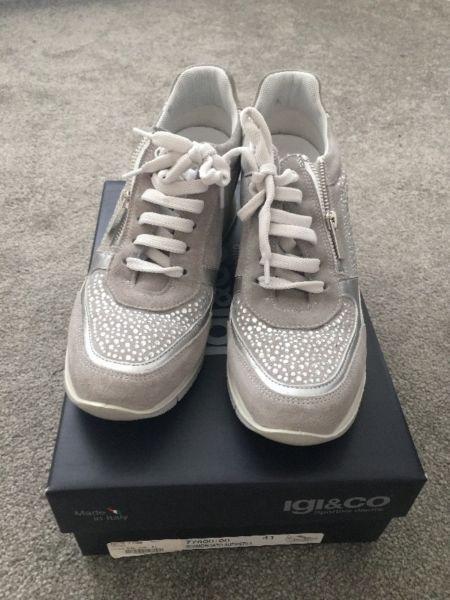 Igi&Co trainers, grey suede and diamonte
