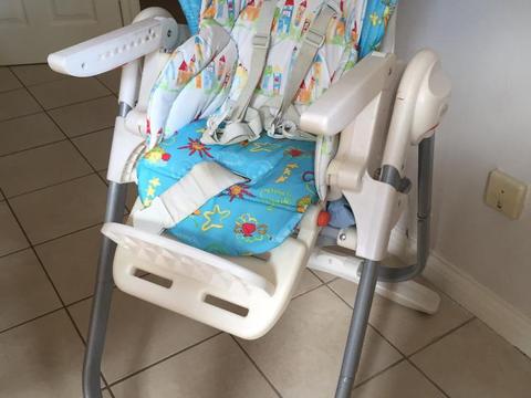 Chicco 3 in 1 polly magic highchair