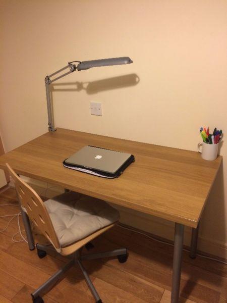 Desk and chair for sale. Excellent condition. 30 Euro for both! Pick up near SJH  8!