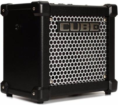 Roland Micro Cube GX Black + Guitar Stand