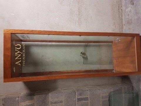 Free display cabinet 3 shelves with lights