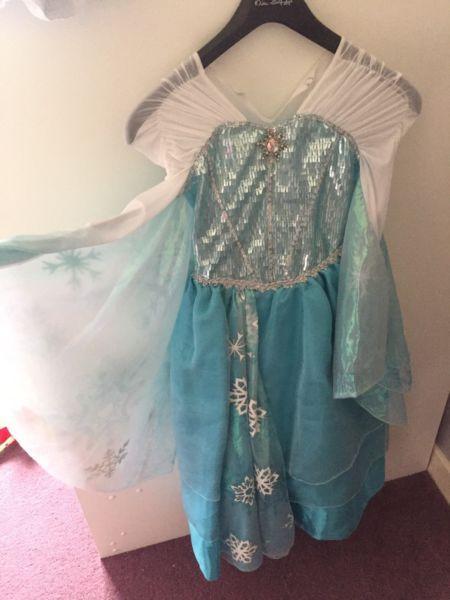 Elsa Deluxe Costume, shoes & wand