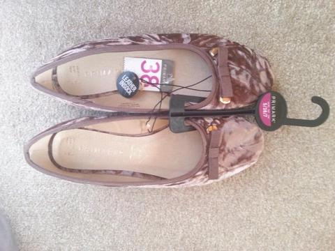 Ladies Shoes Size UK 5