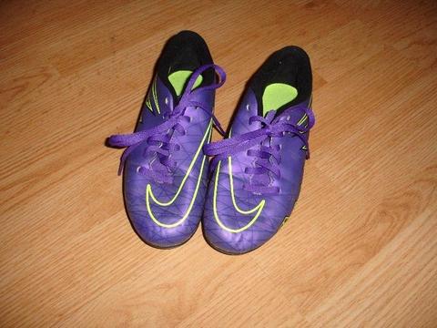 Kids GAA/football Nike Boots with black short