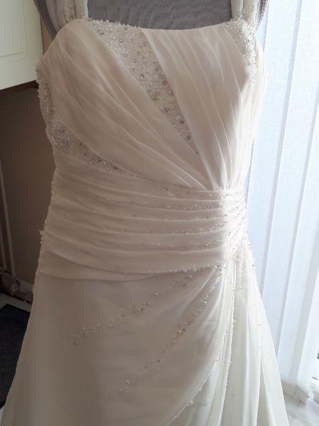 Wedding Dress €500 ono