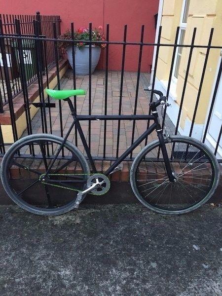 FIXIE - FUNKED UP FIXIE - **Need gone by December make an offer**