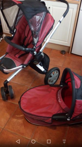 Quinny buzz buggy and carry cot