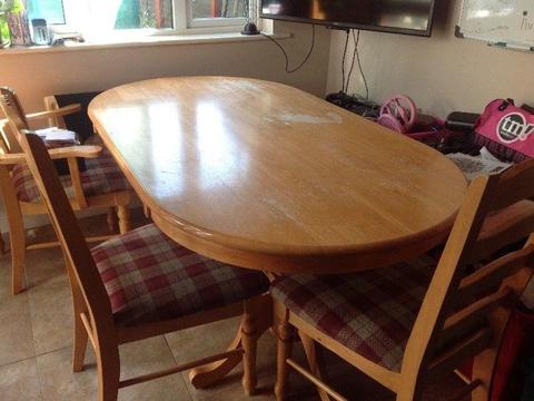 Kitchen/dining table and 5 chairs