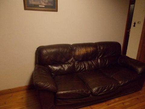 brown leather suite