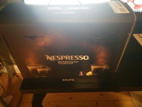 Nespresso Essenza Mini - Coffee Maker