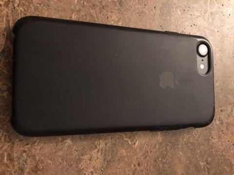 iPhone 7 - excellent condition