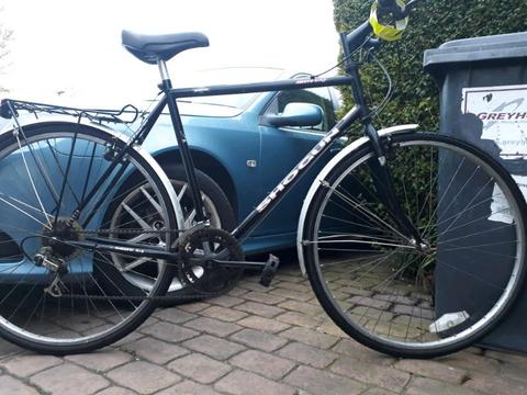 NICE LARGE GENTS CITY BIKE..WORKS FINE