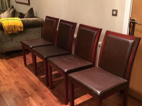 Lovely dining room chairs x 4