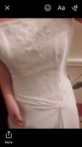 Beautiful phill Collins wedding dress