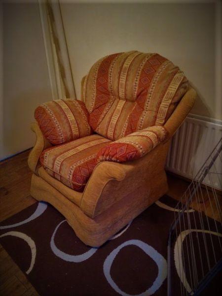 large armchair with removable covers free to take away