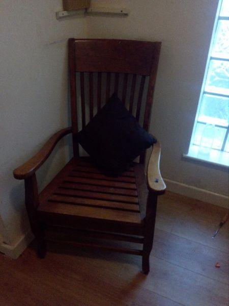 Chair/ storage