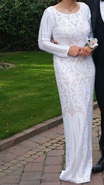 Elegant Full length ivory sequinced ith oyster lining - perfect condition - size 12