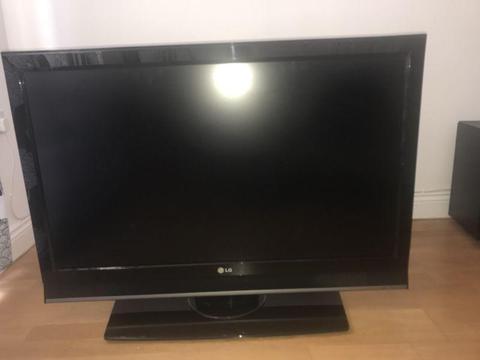 LG TV for sale