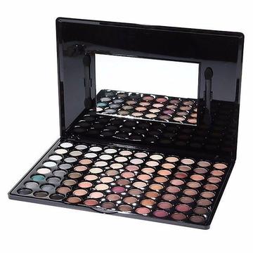 88 COLOURS EYE SHADOWS PALETTE WITH MIRROR AND 2 APPLICATORS INSIDE