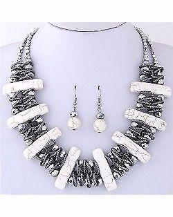 DUAL LAYERS COSTUME NECKLACE AND EARRINGS SET - WHITE
