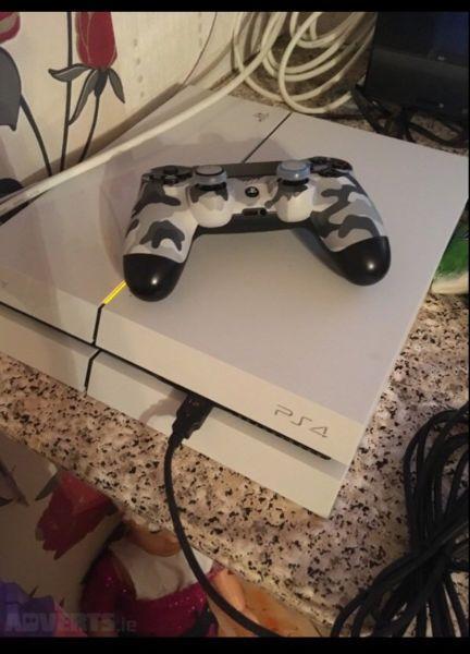 Ps4 500gb with camo controller