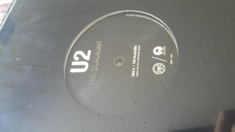 U2 - The Blackout (12