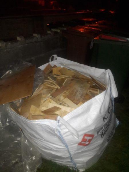 Ton bags of fire wood 40euro 0877423859
