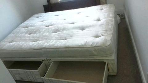Kingbed with drawers and free delivery