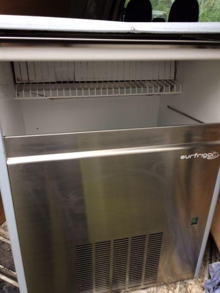 Ice Machine - Ice Maker for Bars - 75kg Production - 30kg Bin - Used