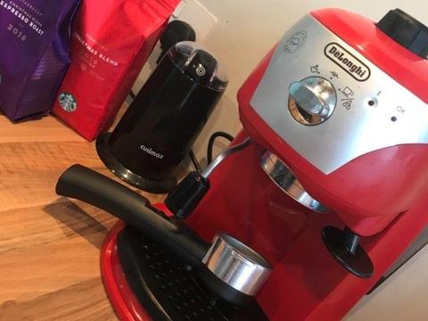 DeLonghi coffee machine (red)