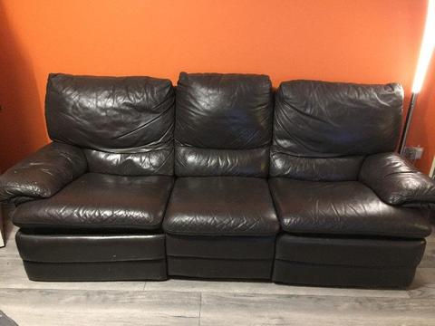 !FREE! LEATHER RECLINER SOFA FOR FREE !