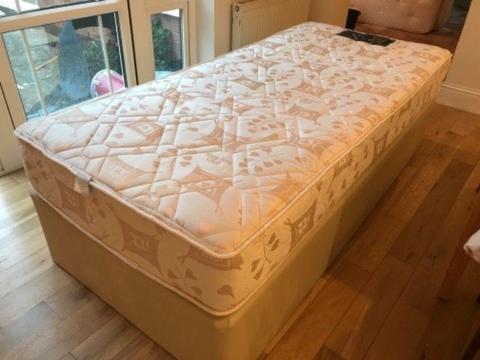 KingKoil Single base and matress excellent condition