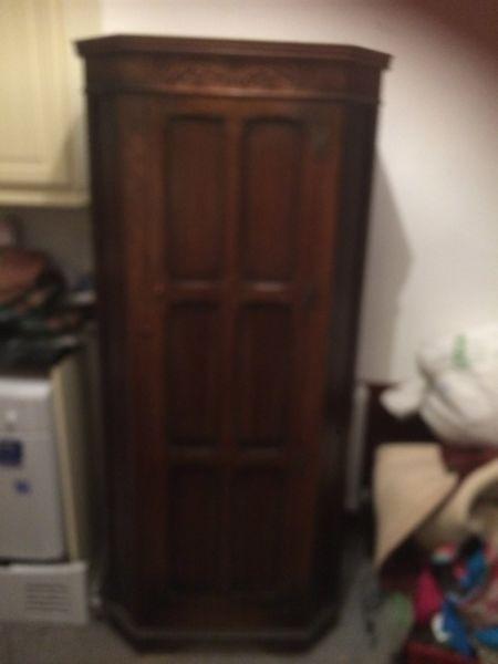 Old style wardrobe for sale - will accept best offfer , buyer must collect
