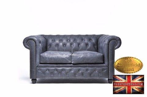 Vintage black 2 seat chesterfield sofa