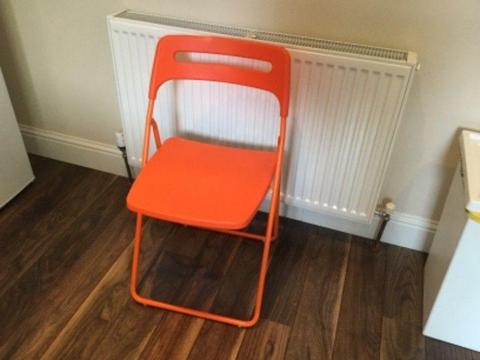 Folding chair orange - great condition