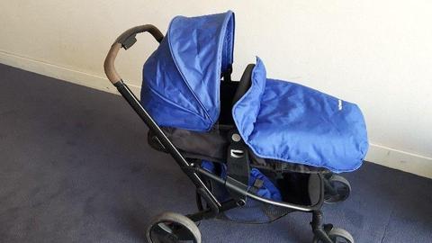 3 in 1 Used pram for sale, suitable from birth to 15 kg child weight