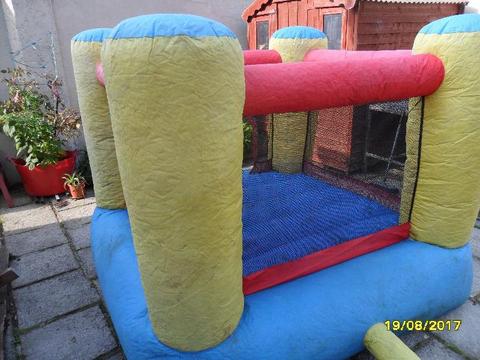 Happy hop bouncy castle