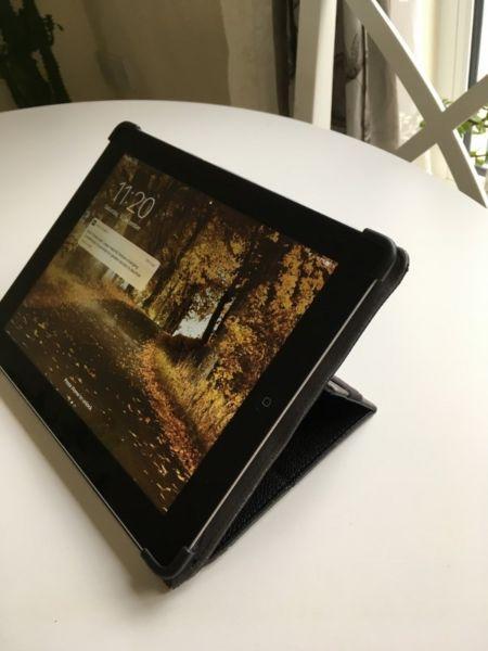Apple iPad in Mint Condition + Belkin Cover