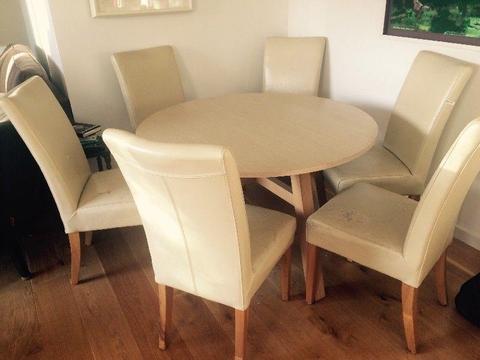 Table & 6 chairs