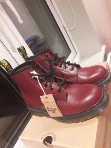 Dr Martens Original 6 Eye Boot 101 Smooth - 1 pair available - Size 7