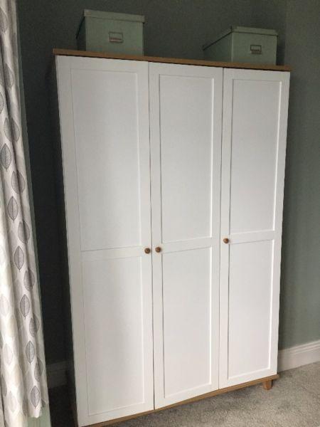 Matching wardrobe and drawers, Arcadia, 6 months old, white /ash veneer