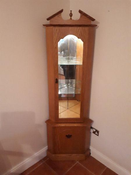 Beautiful corner cabinet unit light wood in colour. Perfect condition