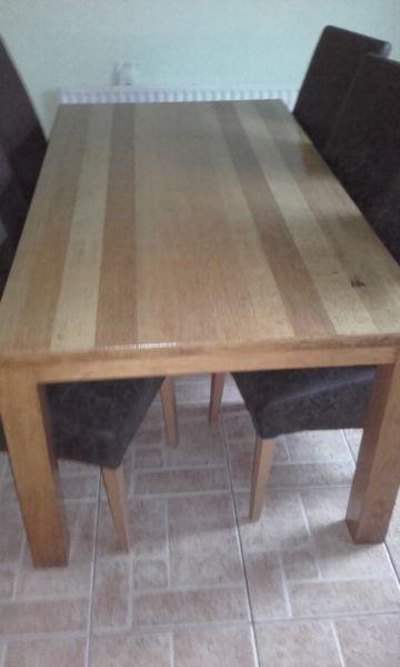 HOUSE CLEARANCE Oak Table with 6 chairs